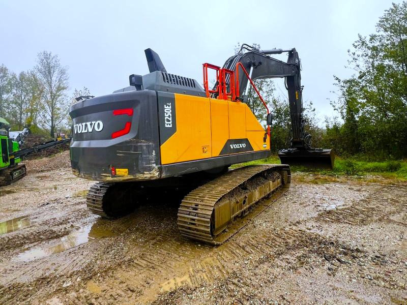 Volvo EC250EL PELLE 29T - Máy xúc bánh xích: hình 3 Volvo EC250EL PELLE 29T - Máy xúc bánh xích: hình 3