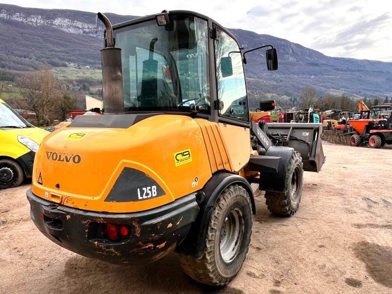 Volvo L25B-P CHARGEUSE SUR PNEUS 5T - Máy xúc lật bánh lốp: hình 5 Volvo L25B-P CHARGEUSE SUR PNEUS 5T - Máy xúc lật bánh lốp: hình 5