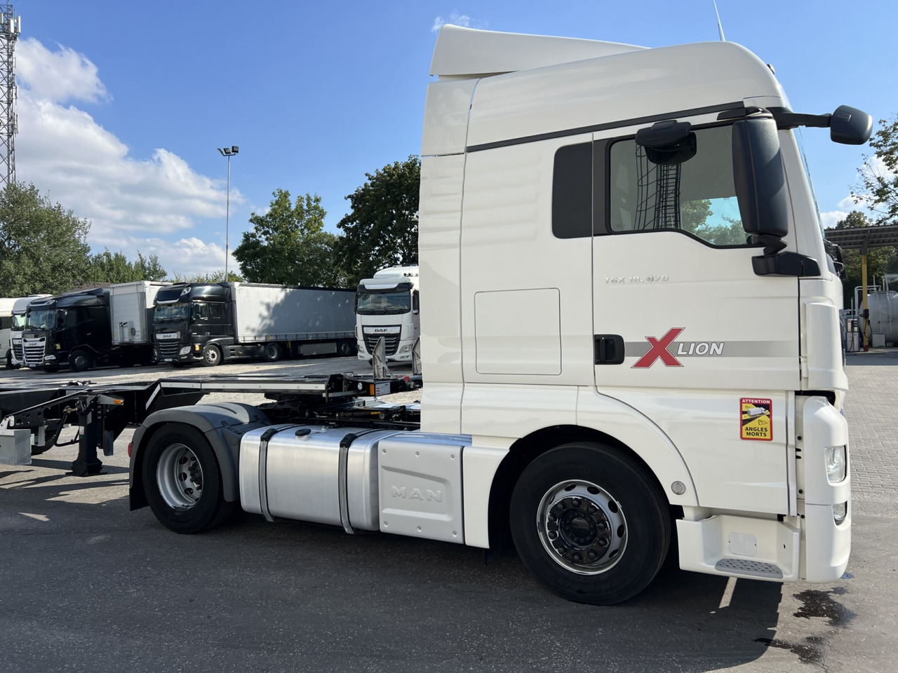 MAN TGX 18.470 - Xe đầu kéo: hình 4 MAN TGX 18.470 - Xe đầu kéo: hình 4