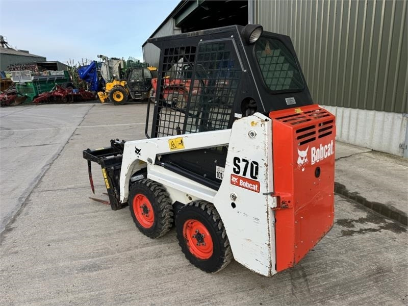 Bobcat S70 Skid Steer - Máy xúc lật đa năng: hình 2 Bobcat S70 Skid Steer - Máy xúc lật đa năng: hình 2