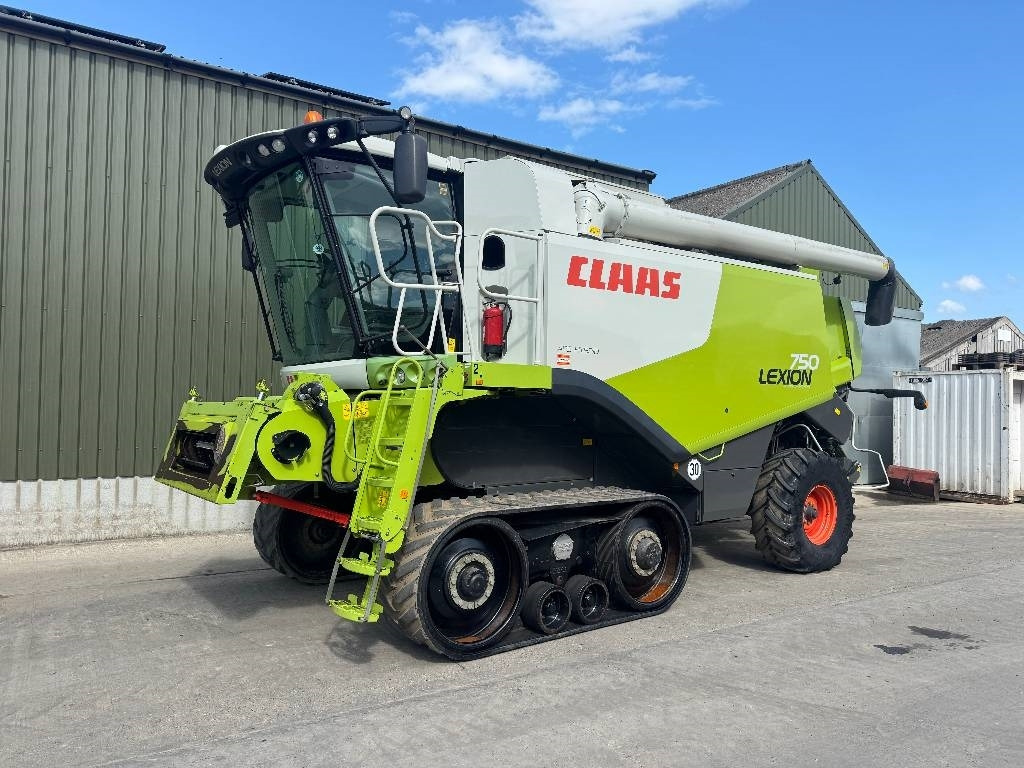Claas Lexion 750TT APS Hybrid c/w V900 Header - Máy gặt đập: hình 1 Claas Lexion 750TT APS Hybrid c/w V900 Header - Máy gặt đập: hình 1