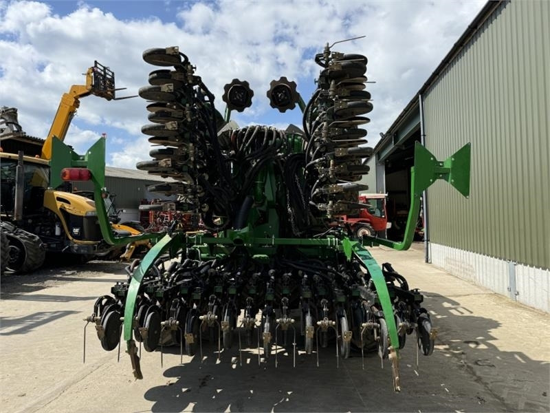 Great Plains Great Plains Centurion 600 Seed Drill - Máy gieo hạt liên hợp: hình 4 Great Plains Great Plains Centurion 600 Seed Drill - Máy gieo hạt liên hợp: hình 4