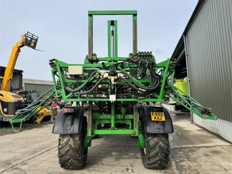 Househam Air Ride 3000L Self Propelled Sprayer - Máy xịt gắn trên máy cày: hình 5 Househam Air Ride 3000L Self Propelled Sprayer - Máy xịt gắn trên máy cày: hình 5