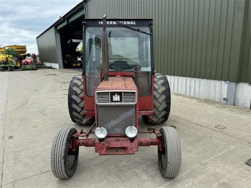 International 533 Tractor - Máy cày: hình 5 International 533 Tractor - Máy cày: hình 5