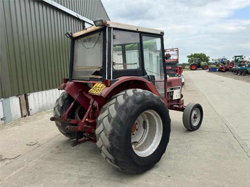 International 533 Tractor - Máy cày: hình 4 International 533 Tractor - Máy cày: hình 4