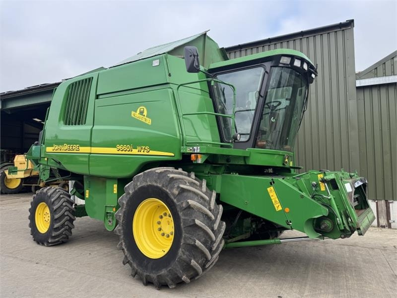 John Deere 9660i WTS Hillmaster II c/w 622R Header - Đính kèm máy gặt: hình 3 John Deere 9660i WTS Hillmaster II c/w 622R Header - Đính kèm máy gặt: hình 3