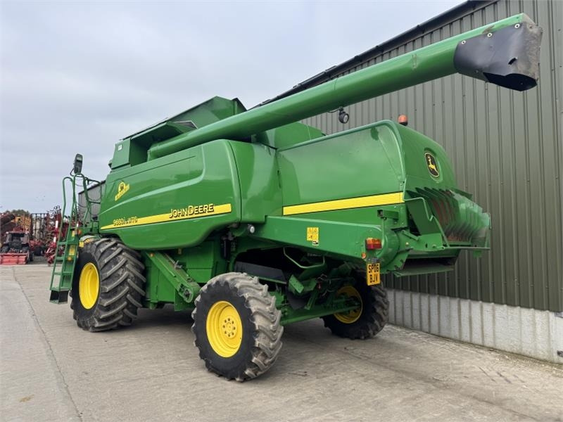 John Deere 9660i WTS Hillmaster II c/w 622R Header - Đính kèm máy gặt: hình 2 John Deere 9660i WTS Hillmaster II c/w 622R Header - Đính kèm máy gặt: hình 2