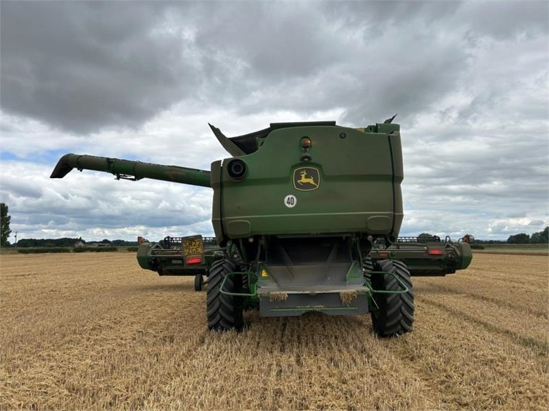 John Deere John Deere S785 4WD c/w 735D Header **Video Below* - Đính kèm máy gặt: hình 4 John Deere John Deere S785 4WD c/w 735D Header **Video Below* - Đính kèm máy gặt: hình 4
