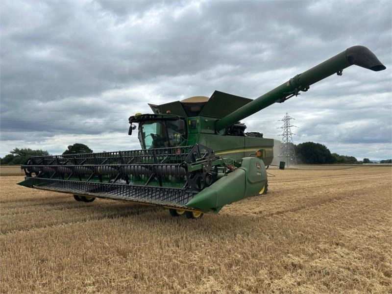 John Deere John Deere S785 4WD c/w 735D Header **Video Below* - Đính kèm máy gặt: hình 1 John Deere John Deere S785 4WD c/w 735D Header **Video Below* - Đính kèm máy gặt: hình 1