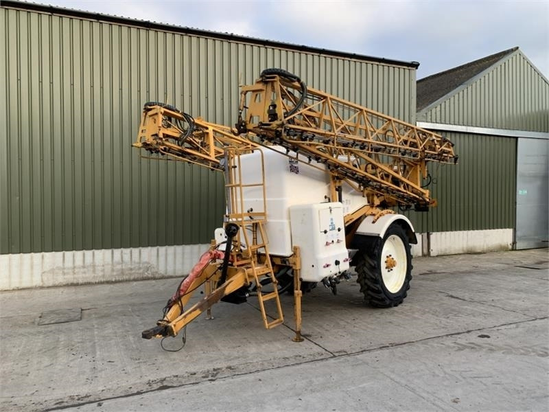 Knight 28m 3800L Trailed Sprayer **Video Below** - Máy xịt gắn trên máy cày: hình 1 Knight 28m 3800L Trailed Sprayer **Video Below** - Máy xịt gắn trên máy cày: hình 1