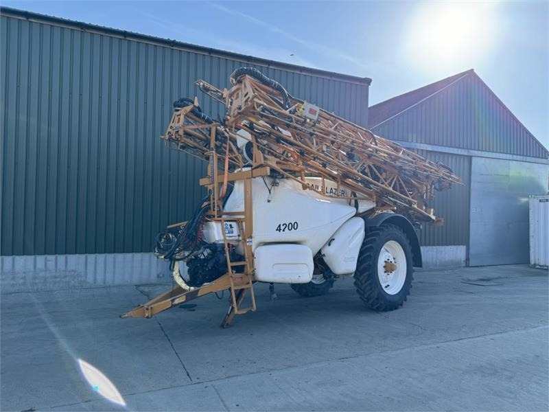 Knight Knight Trailblazer 4200l 36m Trailed Sprayer - Máy xịt gắn trên máy cày: hình 1 Knight Knight Trailblazer 4200l 36m Trailed Sprayer - Máy xịt gắn trên máy cày: hình 1