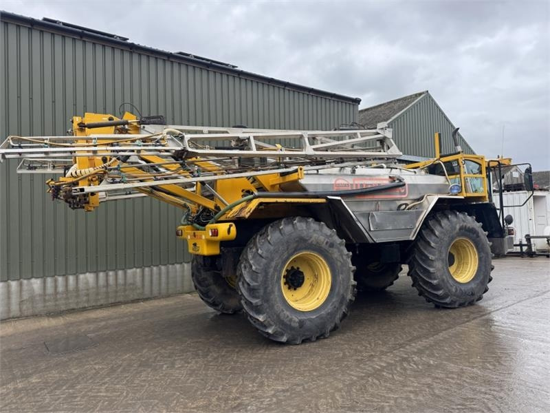 Lite-Trac 5500 24m Self Propelled Sprayer - Máy xịt gắn trên máy cày: hình 4 Lite-Trac 5500 24m Self Propelled Sprayer - Máy xịt gắn trên máy cày: hình 4