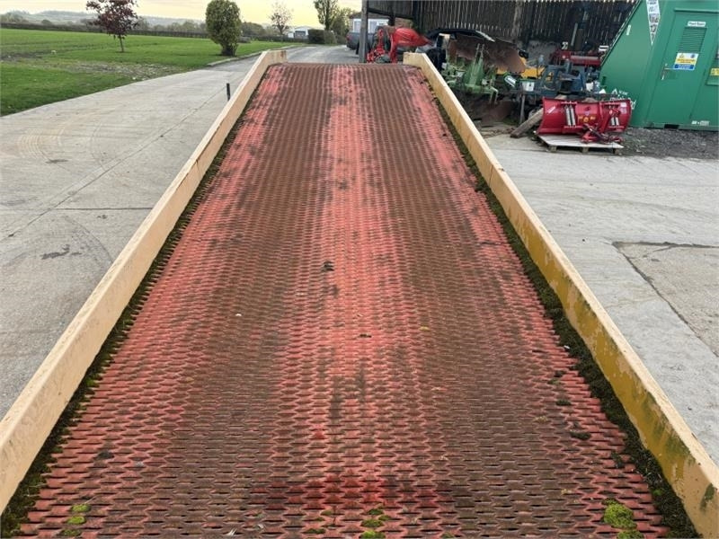 Loading Ramp Loading Ramp - Đường dốc di động: hình 5 Loading Ramp Loading Ramp - Đường dốc di động: hình 5