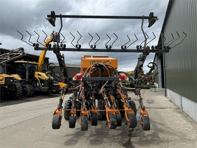 Mzuri Mzuri Pro-Till 3T Seed Drill - Máy gieo hạt liên hợp: hình 4 Mzuri Mzuri Pro-Till 3T Seed Drill - Máy gieo hạt liên hợp: hình 4