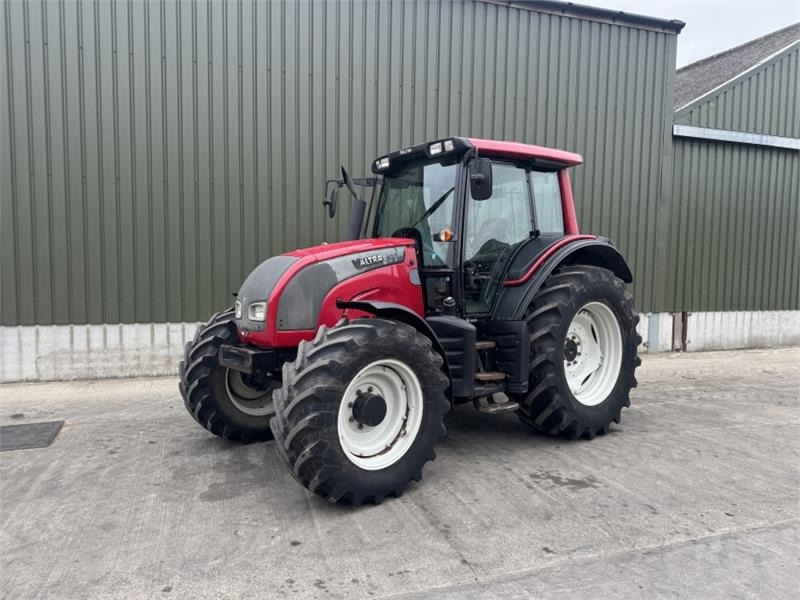 Valtra Valtra N121 Tractor - Máy cày: hình 1 Valtra Valtra N121 Tractor - Máy cày: hình 1