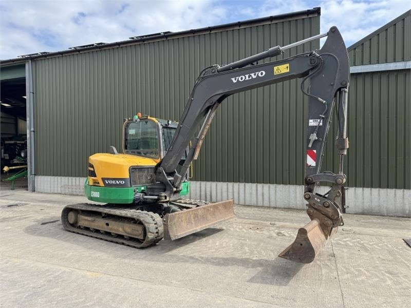 Volvo ECR88D Tracked Digger - Xe ben đổ có khớp nối: hình 1 Volvo ECR88D Tracked Digger - Xe ben đổ có khớp nối: hình 1