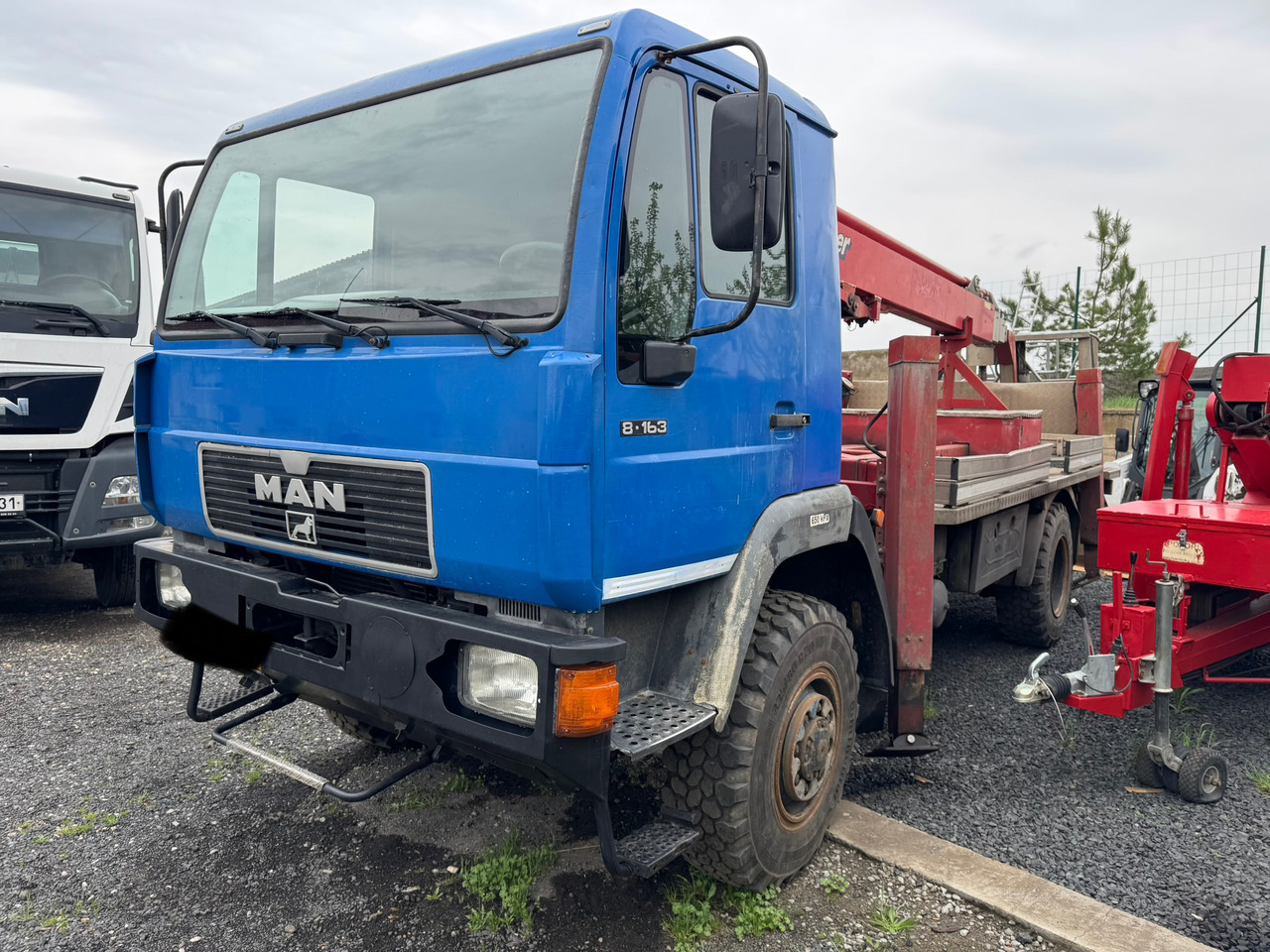 MAN 8-163 / 4X4 / PODNOŚNIK KOSZOWY / NISKI PRZEBIEG - Xe cẩu tự hành: hình 2 MAN 8-163 / 4X4 / PODNOŚNIK KOSZOWY / NISKI PRZEBIEG - Xe cẩu tự hành: hình 2