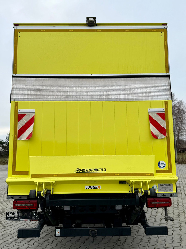 MAN TGM 15.250 / IZOTERMA / WINDA / 18 EUROPALET / ŁADOWNOŚĆ 7 615 KG / 150 TYŚ KM / AUTOMAT / JAK NOWY / 2020 ROK / KONTENER - Xe tải đẳng nhiệt: hình 5 MAN TGM 15.250 / IZOTERMA / WINDA / 18 EUROPALET / ŁADOWNOŚĆ 7 615 KG / 150 TYŚ KM / AUTOMAT / JAK NOWY / 2020 ROK / KONTENER - Xe tải đẳng nhiệt: hình 5