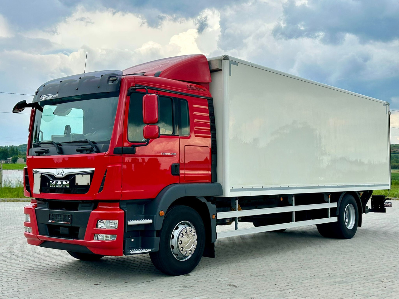 MAN TGM 18.290 / IZOTERMA / GRZANA / WINDA / AUTOMAT / SYPIALKA / 18 PALET - Xe tải đẳng nhiệt: hình 2 MAN TGM 18.290 / IZOTERMA / GRZANA / WINDA / AUTOMAT / SYPIALKA / 18 PALET - Xe tải đẳng nhiệt: hình 2