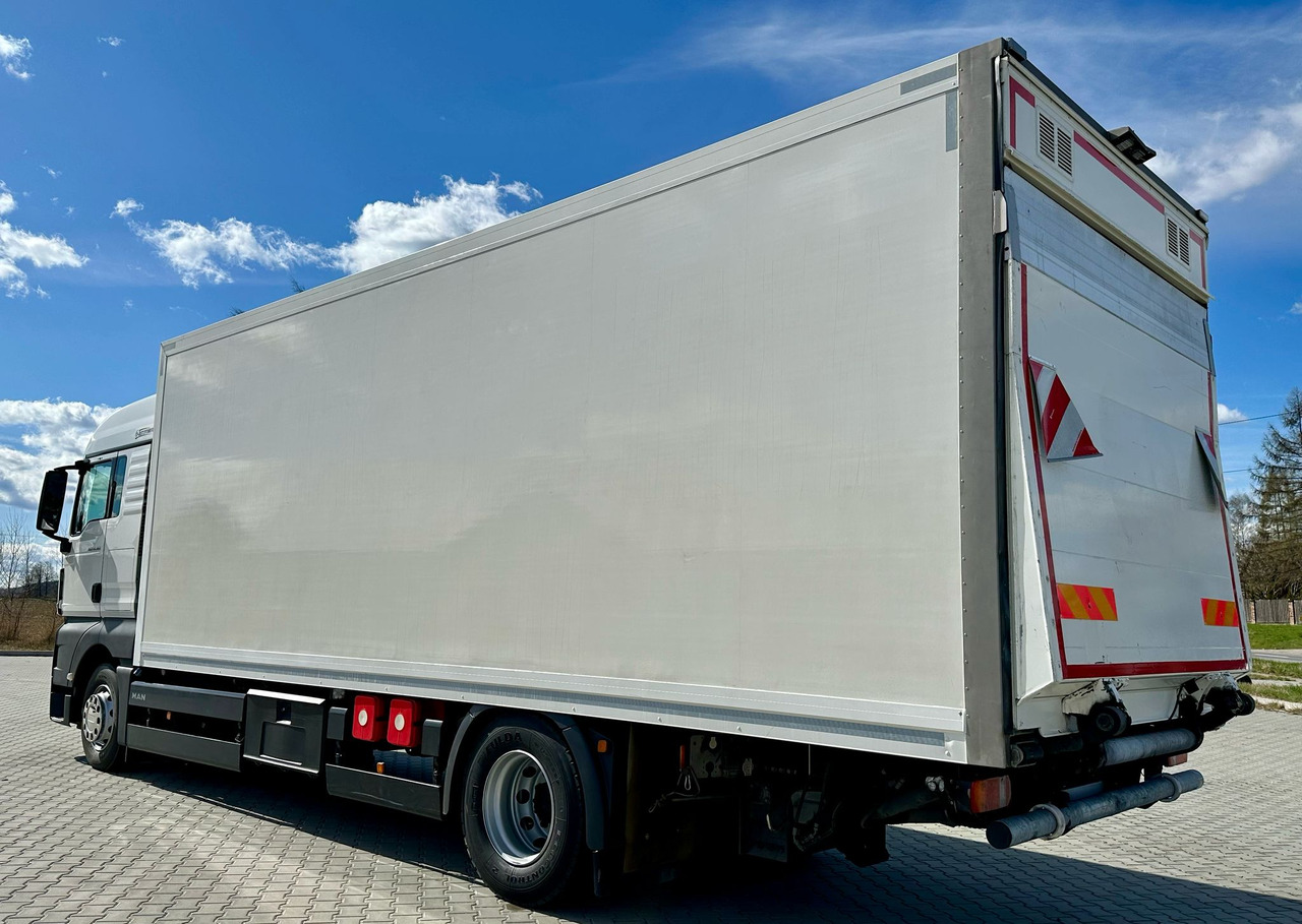 MAN TGX 18.360 / CHŁODNIA / WINDA / AUTOMAT / 19 EUROPALET / THERMO KING / SYPIALKA / SPROWADZONY - Xe tải đông lạnh: hình 3 MAN TGX 18.360 / CHŁODNIA / WINDA / AUTOMAT / 19 EUROPALET / THERMO KING / SYPIALKA / SPROWADZONY - Xe tải đông lạnh: hình 3