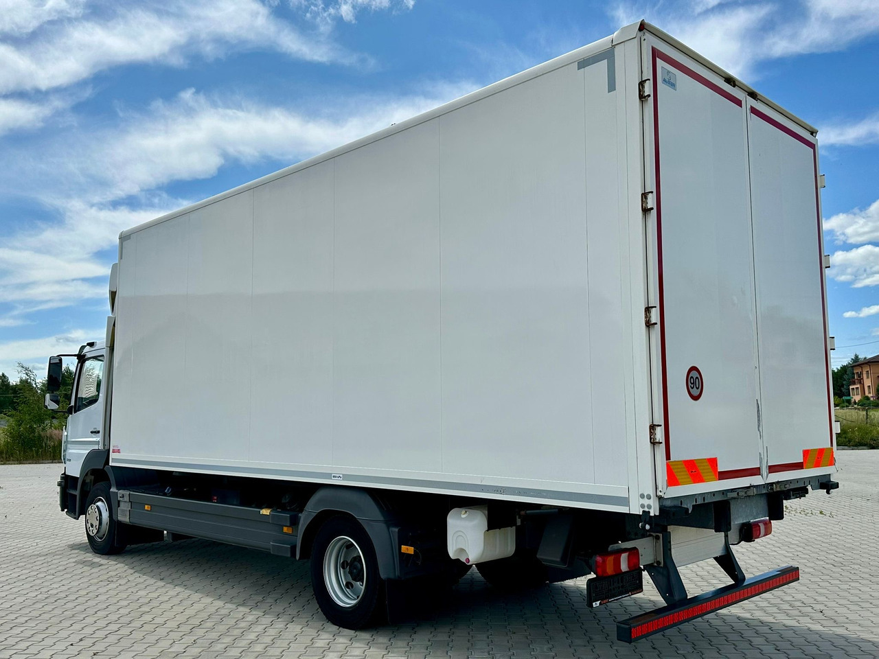 MERCEDES-BENZ ATEGO / 1221 / IZOTERMA / KONTENER / AUTOMAT / 230 TYS KM / 17 EUROPALET / 6.8 M DŁUGOŚCI / 2019 ROK - Xe tải đẳng nhiệt: hình 4 MERCEDES-BENZ ATEGO / 1221 / IZOTERMA / KONTENER / AUTOMAT / 230 TYS KM / 17 EUROPALET / 6.8 M DŁUGOŚCI / 2019 ROK - Xe tải đẳng nhiệt: hình 4