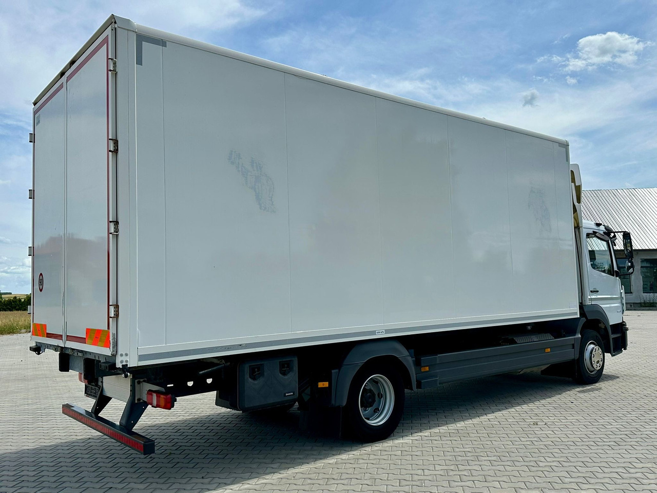 MERCEDES-BENZ ATEGO / 1221 / IZOTERMA / KONTENER / AUTOMAT / 230 TYS KM / 17 EUROPALET / 6.8 M DŁUGOŚCI / 2019 ROK - Xe tải đẳng nhiệt: hình 3 MERCEDES-BENZ ATEGO / 1221 / IZOTERMA / KONTENER / AUTOMAT / 230 TYS KM / 17 EUROPALET / 6.8 M DŁUGOŚCI / 2019 ROK - Xe tải đẳng nhiệt: hình 3