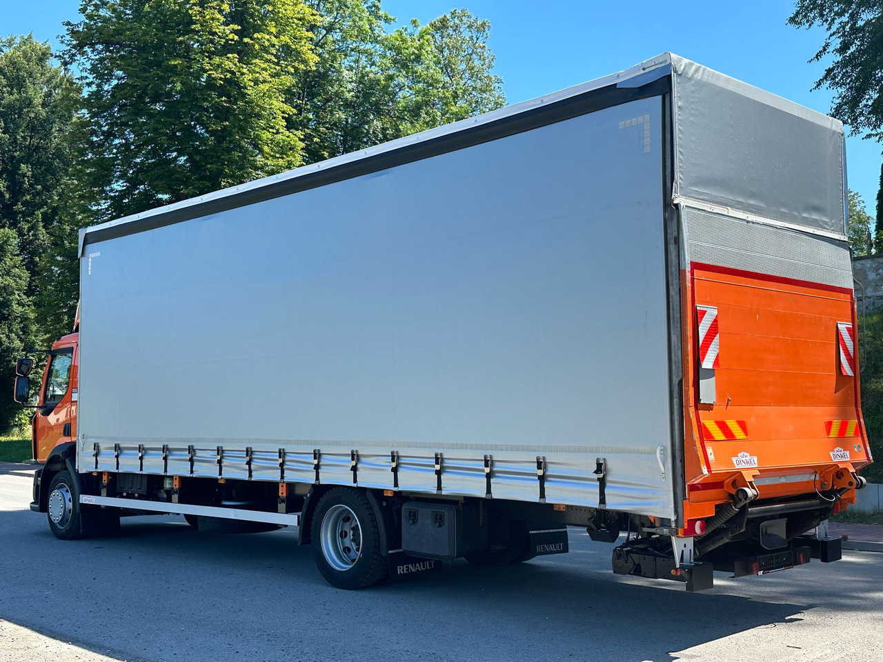 RENAULT D 18 / 280 / FIRANKA / WINDA / 8.6 M DŁUGOŚCI / 21 EUROPALET / NOWE OPONY / ŁADOWNOŚĆ 9.380 KG / AUTOMAT / SERWISOWANA / SPROWADZONA - Xe tải thùng mui bạt: hình 3 RENAULT D 18 / 280 / FIRANKA / WINDA / 8.6 M DŁUGOŚCI / 21 EUROPALET / NOWE OPONY / ŁADOWNOŚĆ 9.380 KG / AUTOMAT / SERWISOWANA / SPROWADZONA - Xe tải thùng mui bạt: hình 3