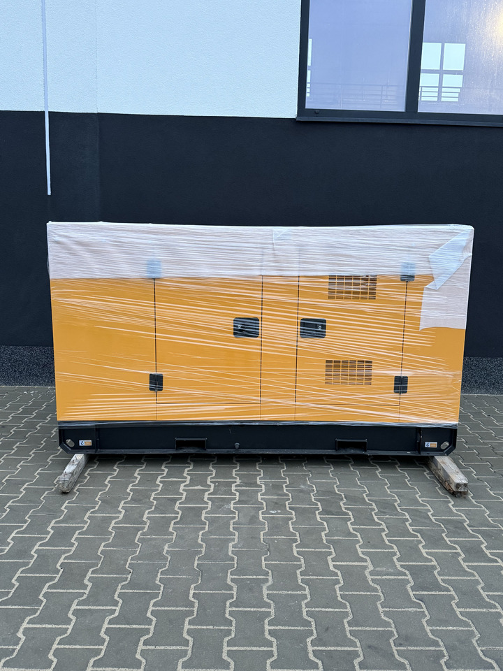 IVECO 80 kVA / 65 kW - Bộ phát điện: hình 1 IVECO 80 kVA / 65 kW - Bộ phát điện: hình 1