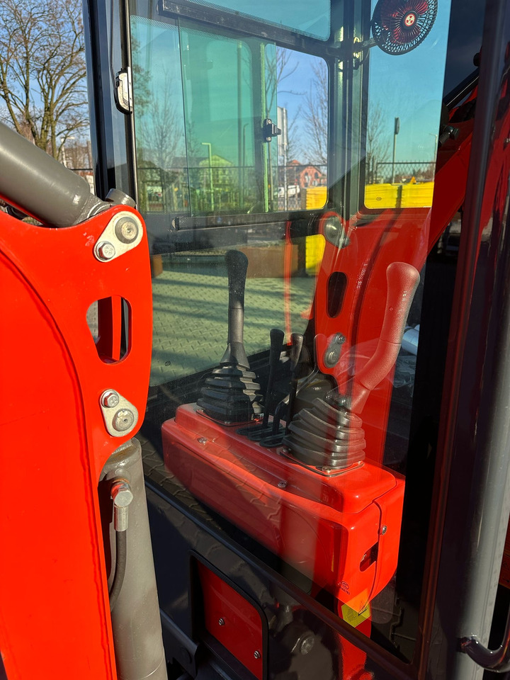 KUBOTA Diesel Mini excavator 1.2 Ton - Müller Machinery MB 12 - KS - Máy xúc mini: hình 5 KUBOTA Diesel Mini excavator 1.2 Ton - Müller Machinery MB 12 - KS - Máy xúc mini: hình 5