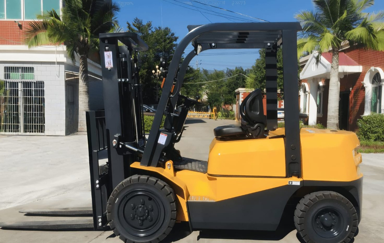 Müller Machinery MF 30 - Xe nâng diesel: hình 5 Müller Machinery MF 30 - Xe nâng diesel: hình 5