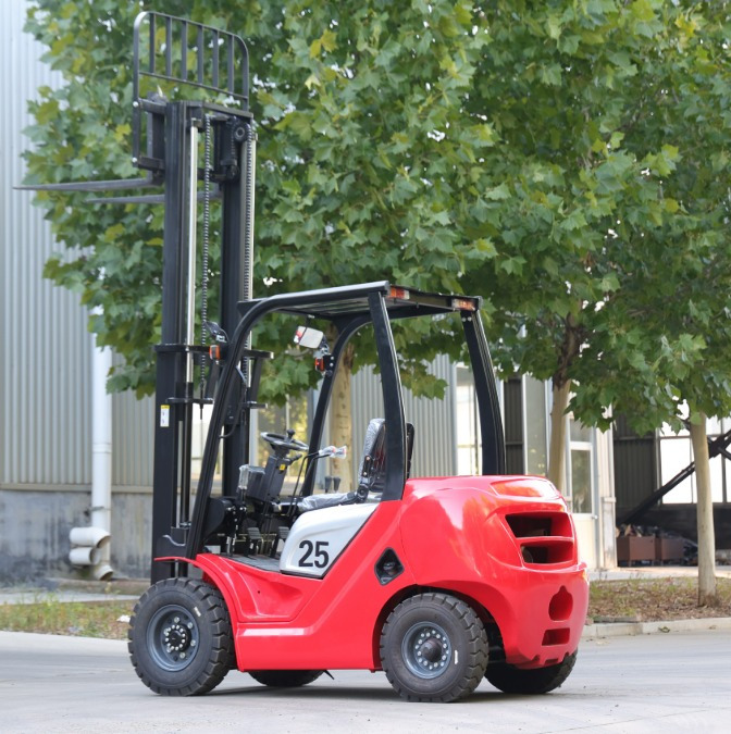 Müller Machinery MFD 25 - Xe nâng diesel: hình 5 Müller Machinery MFD 25 - Xe nâng diesel: hình 5