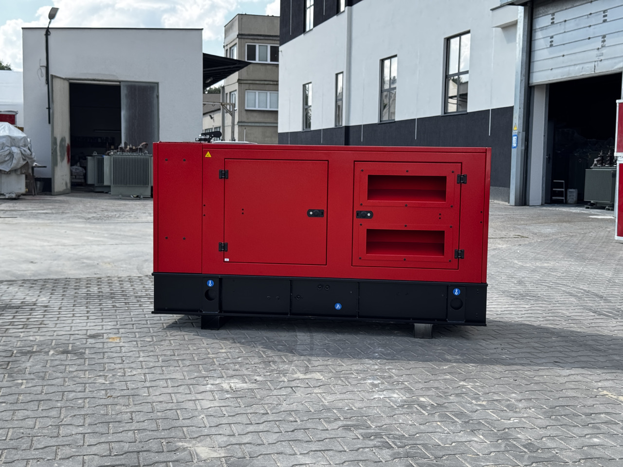 PERKINS 60 kVA / 48 kW - Bộ phát điện: hình 5 PERKINS 60 kVA / 48 kW - Bộ phát điện: hình 5