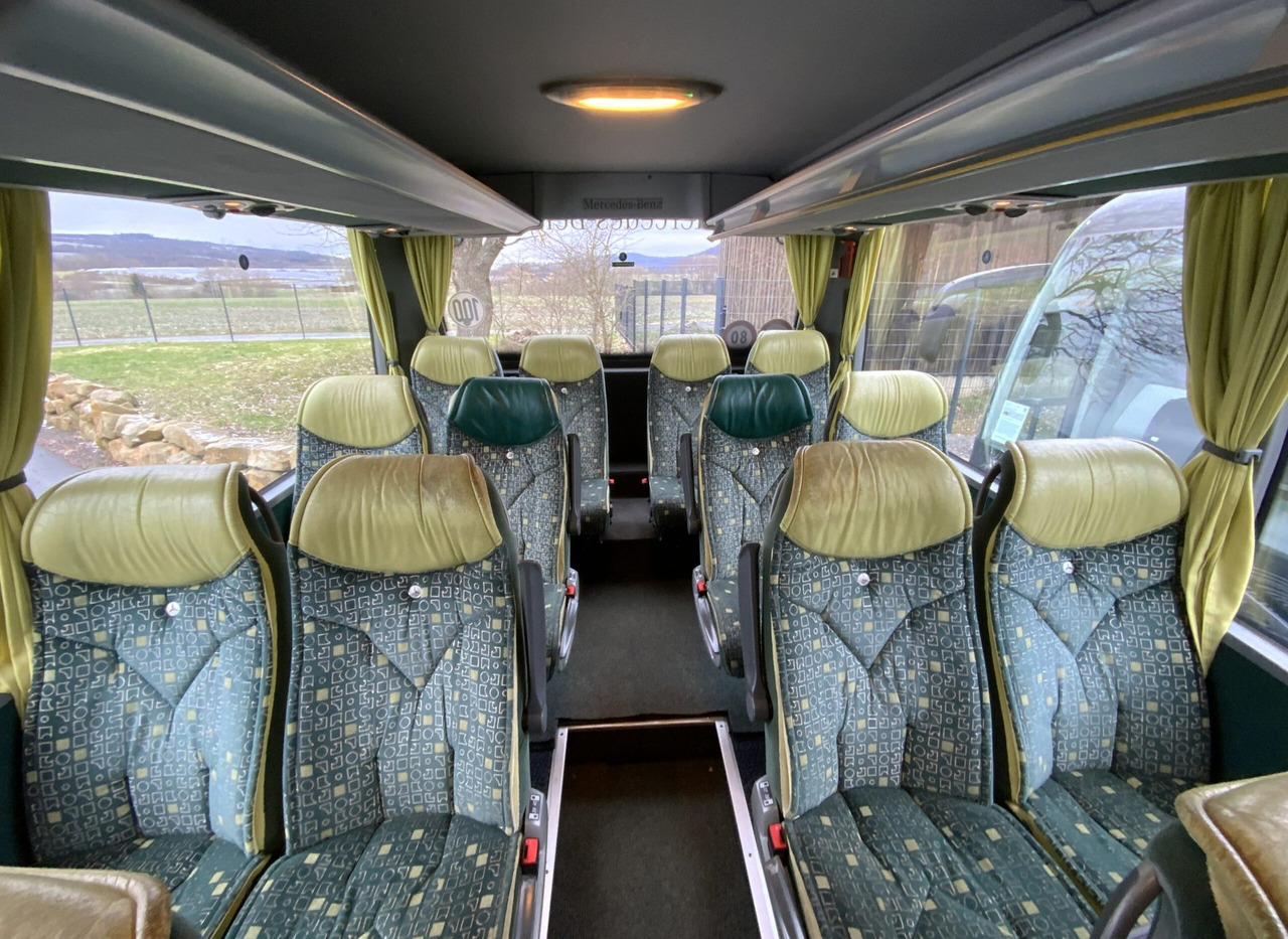 Cho thuê Mercedes-Benz Tourismo RHD Mercedes-Benz Tourismo RHD: hình 13