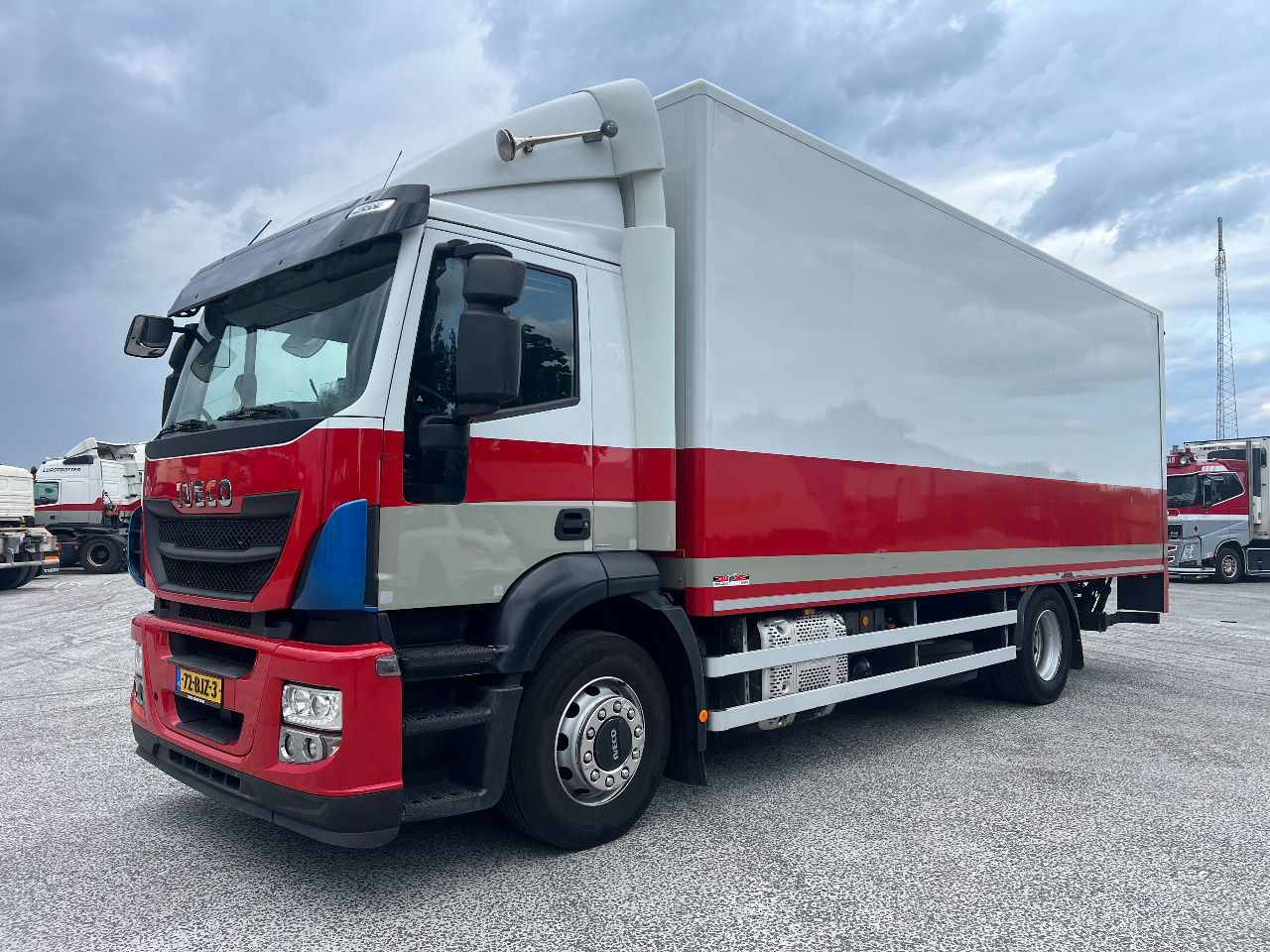 Iveco Stralis 310 AD, 19Ton, Euro 6 - Xe tải hộp: hình 1 Iveco Stralis 310 AD, 19Ton, Euro 6 - Xe tải hộp: hình 1