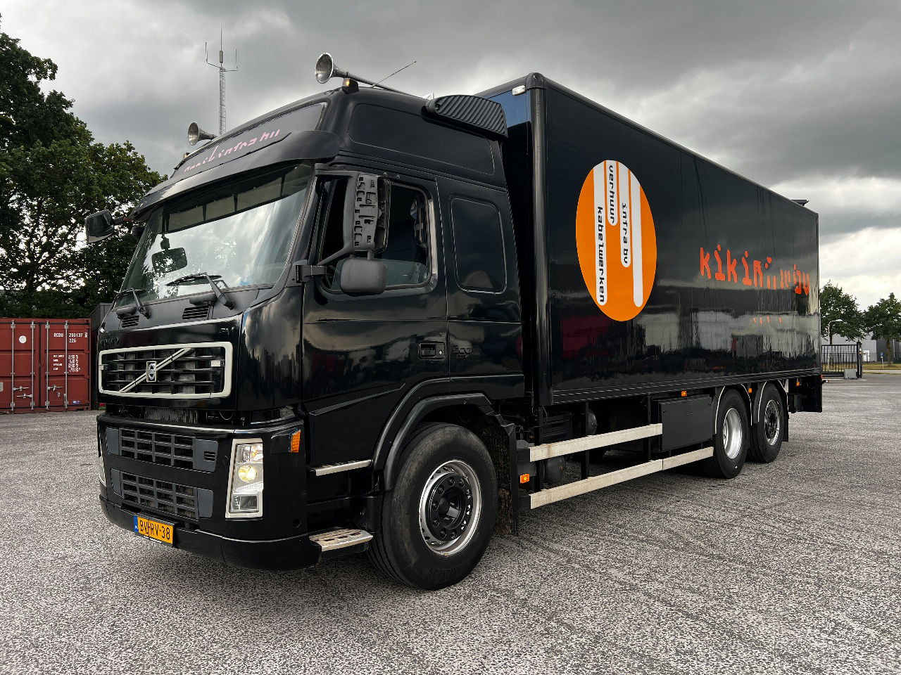 Volvo FM 9.300 Globe 6x2, Euro 5 - Xe tải hộp: hình 1 Volvo FM 9.300 Globe 6x2, Euro 5 - Xe tải hộp: hình 1