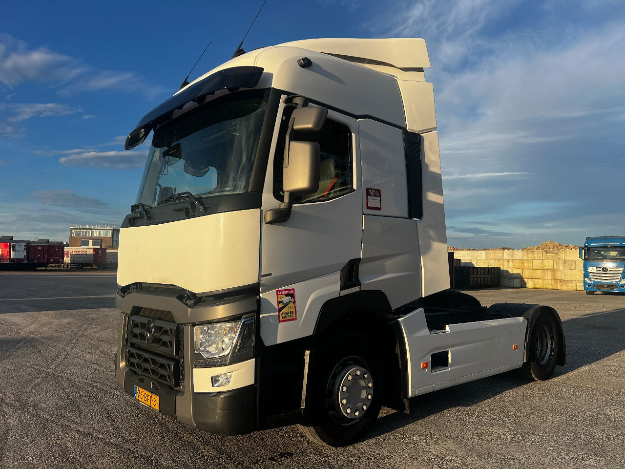 Renault T380 EUro 6, Full spoilers - Xe đầu kéo: hình 1 Renault T380 EUro 6, Full spoilers - Xe đầu kéo: hình 1