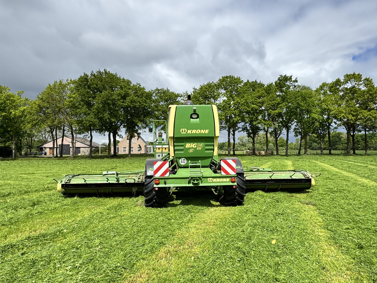 Krone Big M 420 CV - Máy cắt cỏ: hình 2 Krone Big M 420 CV - Máy cắt cỏ: hình 2