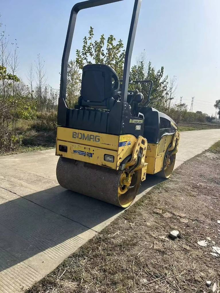 Bomag BW 100 AD - Máy lăn đường: hình 2 Bomag BW 100 AD - Máy lăn đường: hình 2