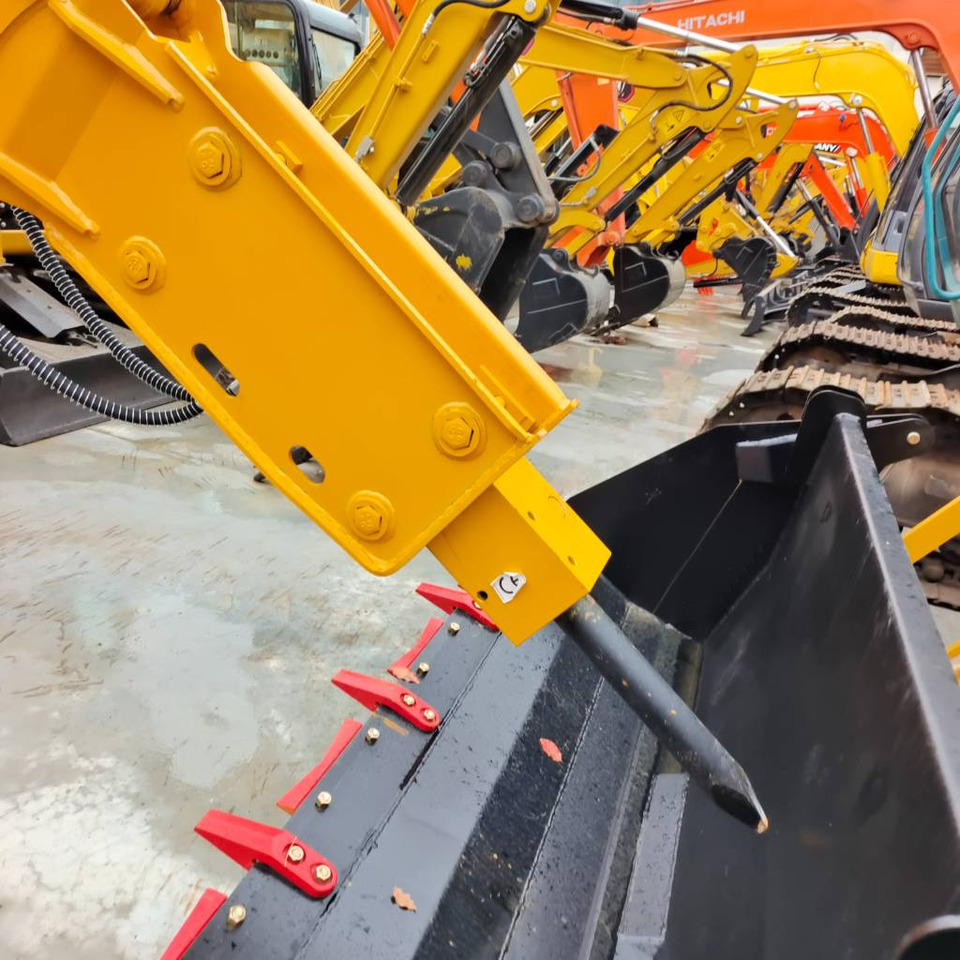 CAT 100% new caterpillar 420 F - Máy xúc trước múc sau: hình 2 CAT 100% new caterpillar 420 F - Máy xúc trước múc sau: hình 2