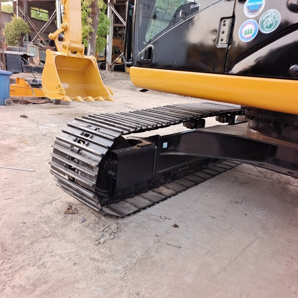 CAT 320D2L - Máy xúc bánh xích: hình 3 CAT 320D2L - Máy xúc bánh xích: hình 3