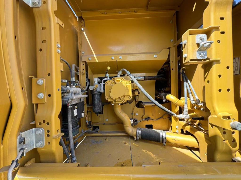 CAT 323GC - Máy xúc bánh xích: hình 2 CAT 323GC - Máy xúc bánh xích: hình 2