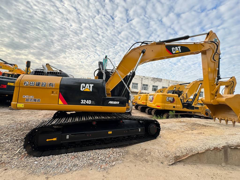 CAT 324 D L - Máy xúc bánh xích: hình 4 CAT 324 D L - Máy xúc bánh xích: hình 4