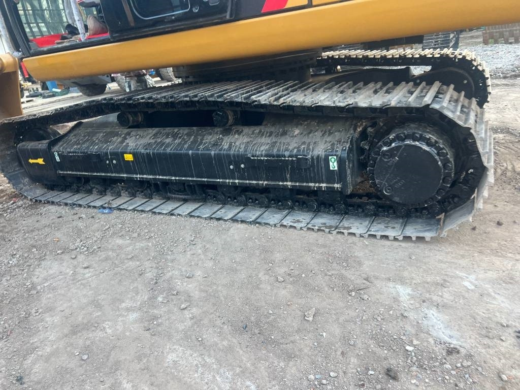 Máy xúc bánh xích CAT 324 D: hình 9 Máy xúc bánh xích CAT 324 D: hình 9