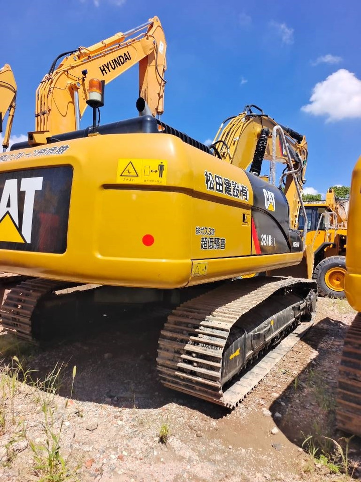 Máy xúc bánh xích CAT 324 D: hình 44 Máy xúc bánh xích CAT 324 D: hình 44