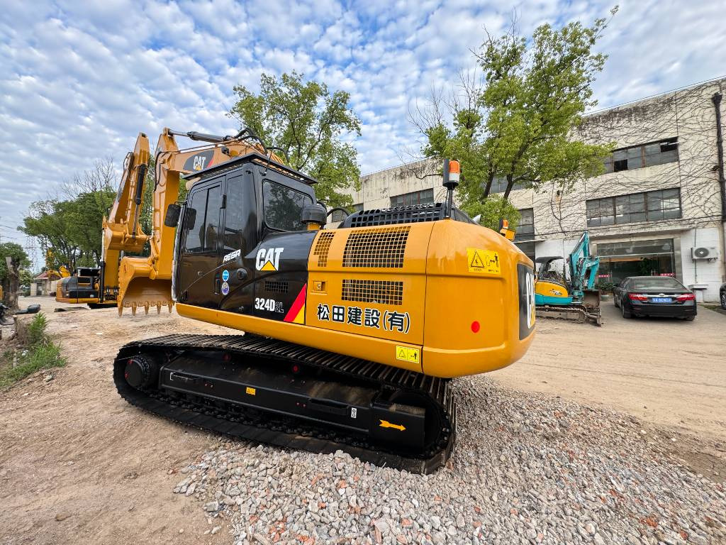 CAT 324 D2 L - Máy xúc bánh xích: hình 3 CAT 324 D2 L - Máy xúc bánh xích: hình 3