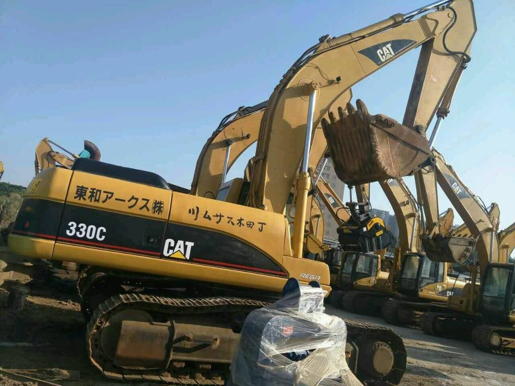 CAT 330 CL - Máy xúc bánh xích: hình 1 CAT 330 CL - Máy xúc bánh xích: hình 1