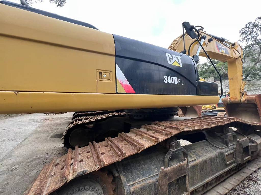 CAT 340 D L - Máy xúc bánh xích: hình 2 CAT 340 D L - Máy xúc bánh xích: hình 2