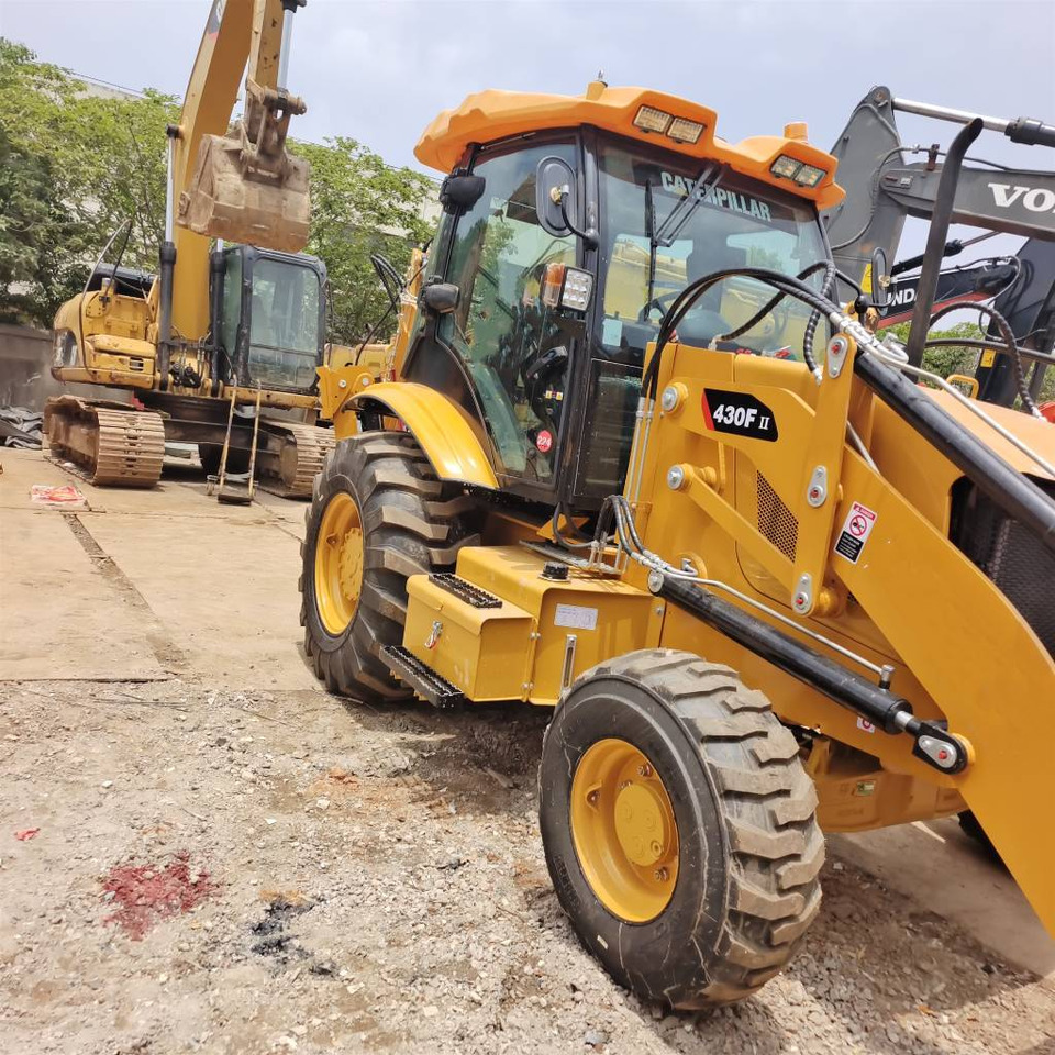 CAT 430 F 100% New - Máy xúc trước múc sau: hình 2 CAT 430 F 100% New - Máy xúc trước múc sau: hình 2