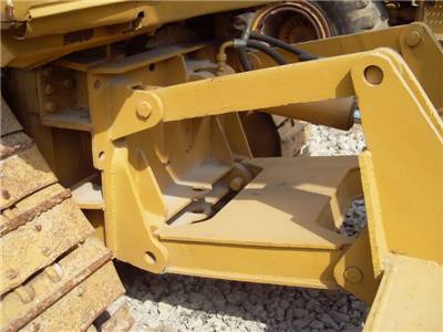 CAT D 5 H - Máy ủi: hình 4 CAT D 5 H - Máy ủi: hình 4