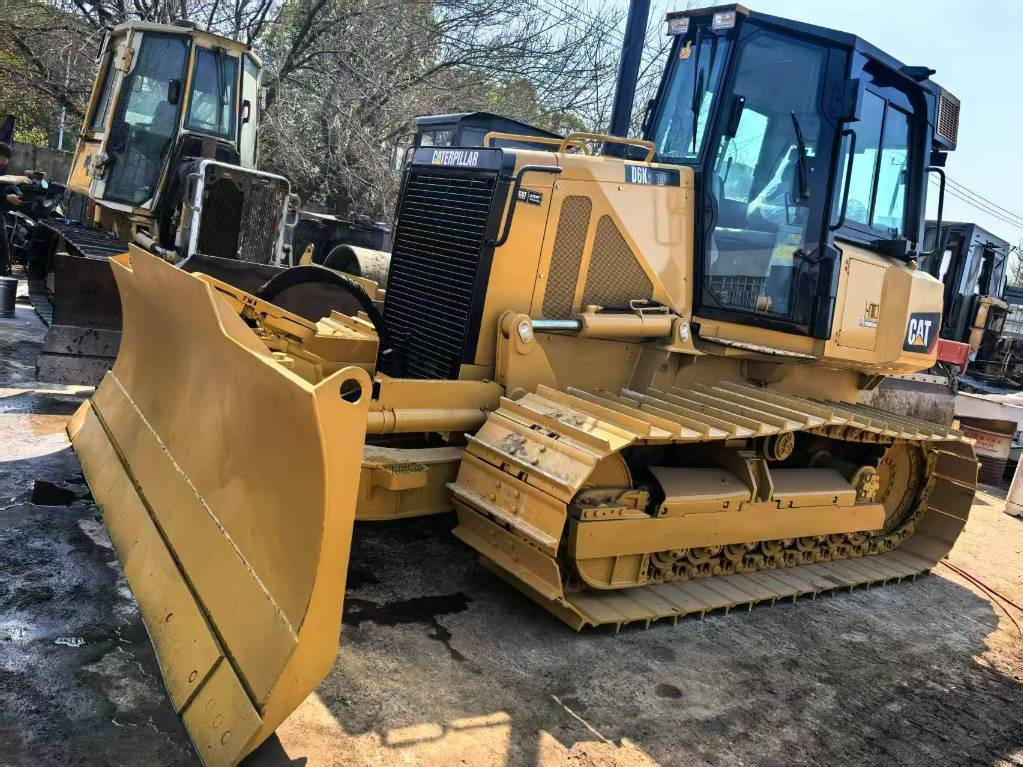 CAT D 6 K XLP - Máy san: hình 2 CAT D 6 K XLP - Máy san: hình 2